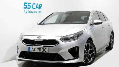 Usado Kia ProCeed GT-Line 120 HP (88 kW) 2022 Cinza Carrinha