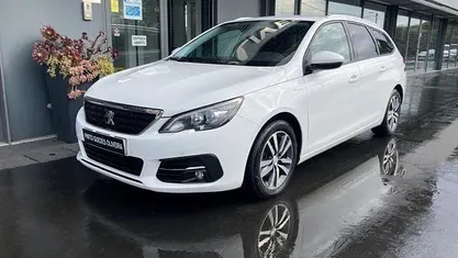 Usado Peugeot 308 SW 130 HP (95 kW) 2021 Carrinha