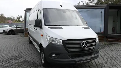 Usado Mercedes Sprinter 170 HP (125 kW) 2024 Van