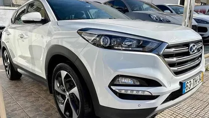 Usado Hyundai Tucson 141 HP (103 kW) 2017 Branco SUV