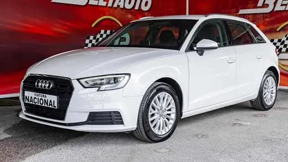 Branco Usado 2017 Audi A3 Citadino | € 18.200 (Preço justo)