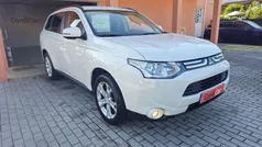 Branco Usado 2014 Mitsubishi Outlander SUV | € 15.500 (Preço justo)