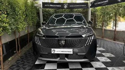 Usado 2024 Peugeot 3008 Allure SUV | € 32.500 (Bom preço)