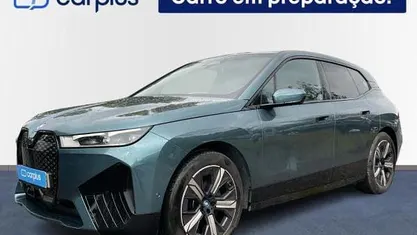 Usado BMW iX 239 kW (326 HP) 2024 Azul SUV