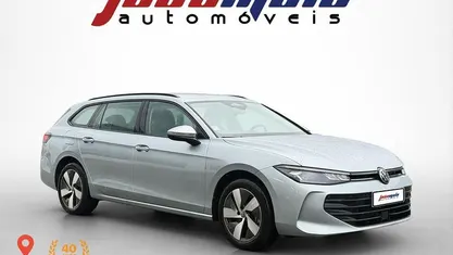Usado VW Passat 204 HP (150 kW) 2024 Cinzento Carrinha