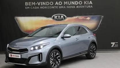 Usado Kia XCeed 140 HP (102 kW) 2024 Cinza SUV