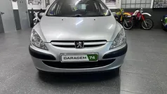 Azul Usado 2003 Peugeot 307 Citadino | € 4.000 (Preço justo)