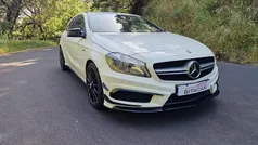 Branco Usado 2015 Mercedes A180 AMG line | € 20.950 (Preço elevado)