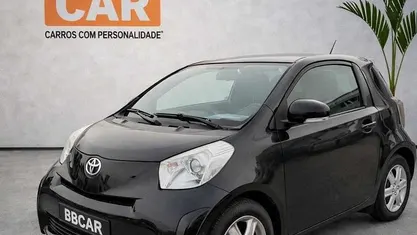 Usado Toyota iQ 68 HP (50 kW) 2010 Citadino