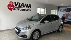 Cinza Usado 2017 Peugeot 208 Style Citadino | € 11.990 (Preço justo)