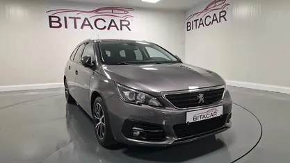 Usado 2018 Peugeot 308 SW Carrinha | € 13.950 (Preço justo)