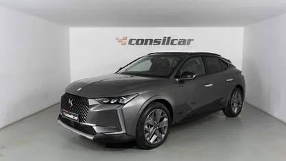Cinzento Usado 2022 DS Automobiles DS4 | € 25.980 (Preço justo)