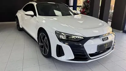 Usado Audi e-tron GT quattro 350 kW (476 HP) 2023 Sedan