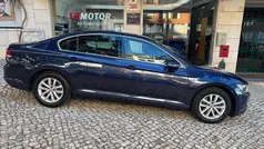 Azul Usado 2017 VW Passat Highline Sedan | € 15.950 (Bom preço)