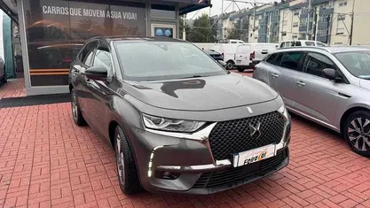 Usado DS Automobiles DS7 Crossback Be Chic 130 HP (95 kW) 2020 Cinza SUV