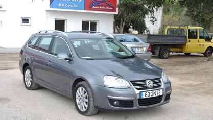 Cinza Usado 2008 VW Golf VI Citadino | € 11.450 (Preço justo)