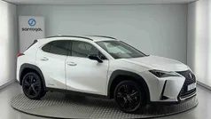 Branco Usado 2021 Lexus UX 250h SUV | € 35.990