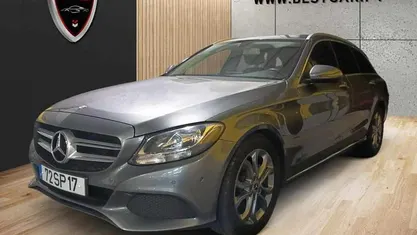 Usado Mercedes C200 136 HP (100 kW) 2017 Cinzento Carrinha