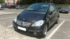 Preto Usado 2011 Mercedes A150 Citadino | € 6.000 (Bom preço)