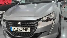 Cinzento Usado 2022 Peugeot e-208 Citadino | € 19.800 (Preço justo)