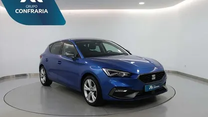 Usado Seat Leon 110 HP (80 kW) 2024 Azul