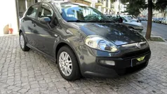 Cinza Usado 2011 Fiat Punto Lounge Citadino | € 6.450 (Preço justo)