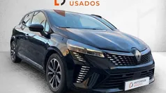 Preto Usado 2024 Renault Clio V Techno Sedan | € 17.690 (Preço justo)