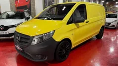 Amarelo Usado 2015 Mercedes Vito Monovolume | € 15.990 (Preço justo)