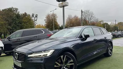 Azul Usado 2020 Volvo V60 Carrinha | € 31.750 (Preço justo)