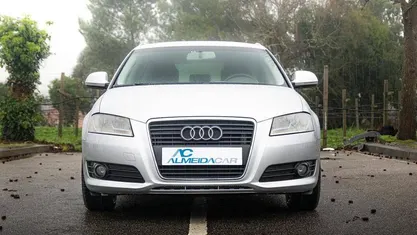 Usado Audi A3 Attraction 105 HP (77 kW) 2010 Cinza Citadino