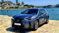 Cinzento Usado 2023 Lexus UX SUV | € 46.000 (Preço justo)