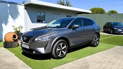 Cinzento Usado 2023 Nissan Qashqai SUV | € 24.900 (Preço justo)