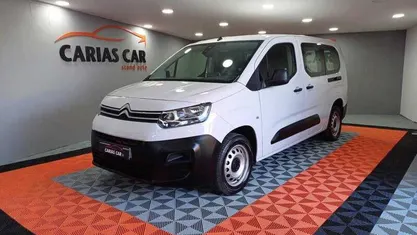 Branco Usado 2023 Citroën e-Berlingo Monovolume | € 25.900 (Bom preço)