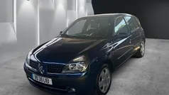 Azul Usado 2002 Renault Clio II Expression Citadino | € 3.950 (Bom preço)