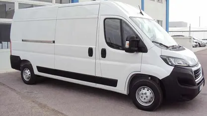 Branco Usado 2022 Peugeot Boxer Van | € 23.500 (Preço justo)