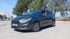 Cinzento Usado 2019 Ford S-MAX S Monovolume | € 23.800 (Preço justo)