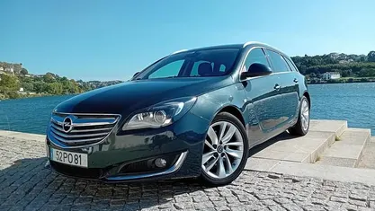 Cinza Usado 2015 Opel Insignia Executive Carrinha | € 8.950 (Bom preço)