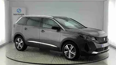Usado 2023 Peugeot 5008 Allure Monovolume | € 26.490 (Bom preço)