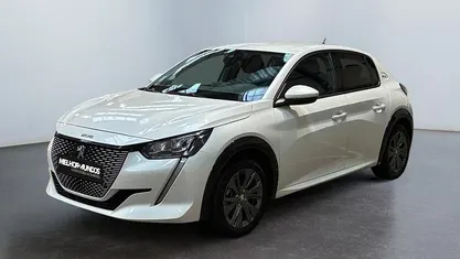 Usado 2021 Peugeot e-208 Style Citadino | € 15.990 (Preço justo)