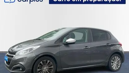 Usado 2019 Peugeot 208 Signature Sky Citadino | € 11.500 (Preço justo)