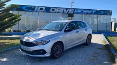 Cinza Usado 2022 Fiat Tipo City Life Sedan | € 13.900 (Bom preço)