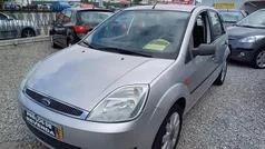 Usado 2004 Ford Fiesta Citadino | € 3.399 (Preço justo)