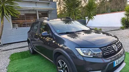 Usado Dacia Sandero 101 HP (74 kW) 2020 Cinzento Citadino