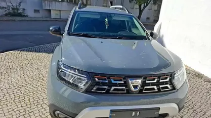 Cinzento Usado 2022 Dacia Duster Citadino | € 19.000 (Bom preço)