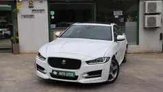 Branco Usado 2016 Jaguar XE R-Sport Sedan | € 17.870 (Preço justo)