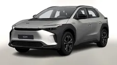 Cinza Usado 2025 Toyota bZ4X SUV | € 36.900 (Preço justo)