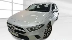 Cinza Usado 2021 Mercedes A250 Style | € 26.300 (Preço justo)