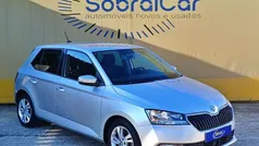 Cinzento Usado 2021 Skoda Fabia Ambition | € 16.000 (Preço justo)