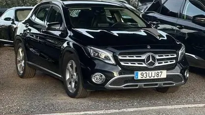 Preto Usado 2017 Mercedes GLA180 SUV | € 21.900 (Preço justo)