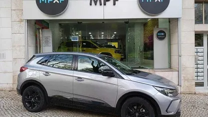 Usado Opel Grandland X 130 HP (95 kW) 2024 Cinzento SUV